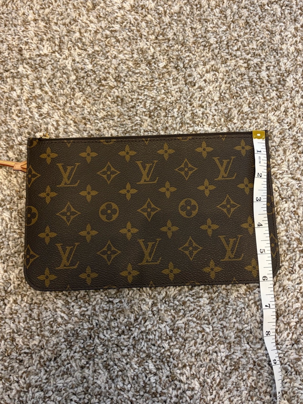 Like New 2024 Louis Vuitton Monogram Wristlet Pouch in Brown and Tan - Picture 16 of 16